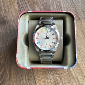 Fossil - Limited Edition Pride Watch ‘Love Unites’